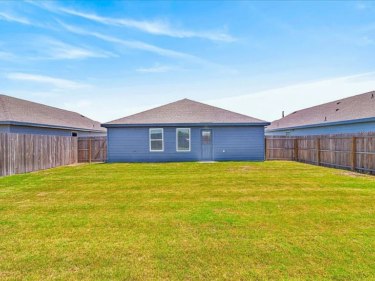 7909 Hathor Dr — Photo 21