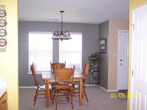 Lots of nayural lighting