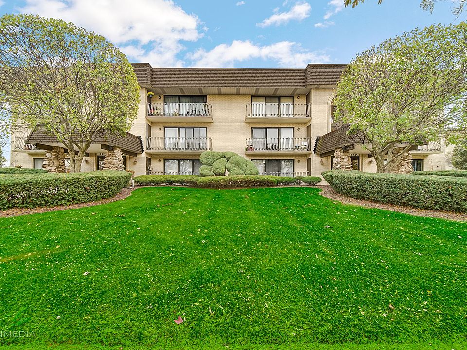 1st image of 15241 Catalina Dr #U2