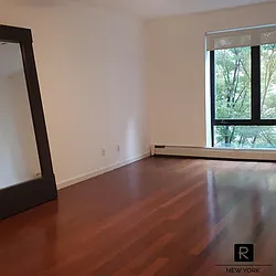 Rented by R New York
