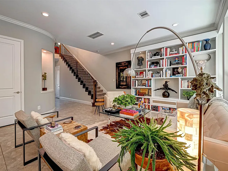 23 Silver Rock Dr — Photo 13