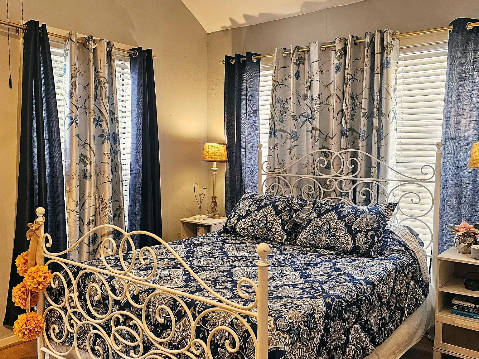 1 bed, 875 sqft, $2,100 — Photo 1