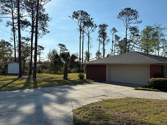 4th image of 304 Azalea Blvd
