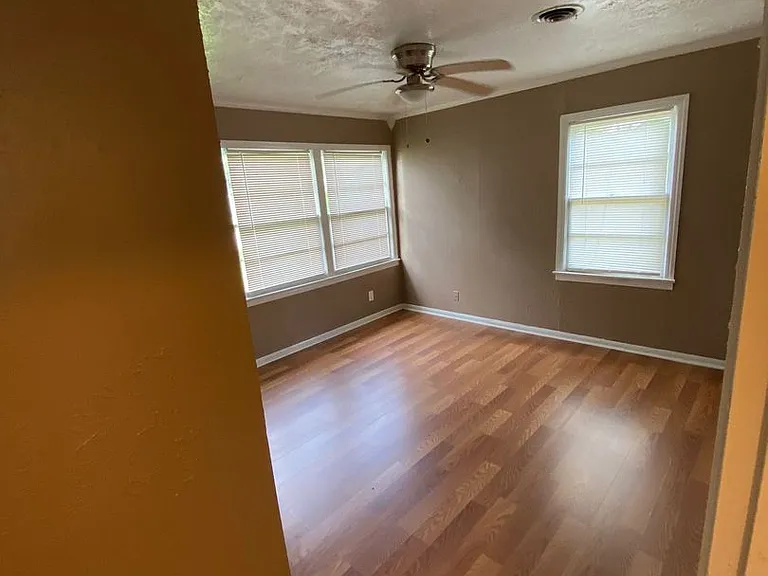 403 N Bluebonnet Dr — Photo 18