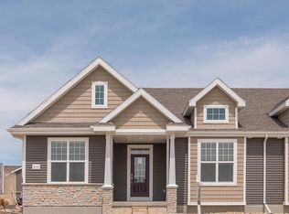 2110 Rosenberg Ln, Sun Prairie, WI 53590