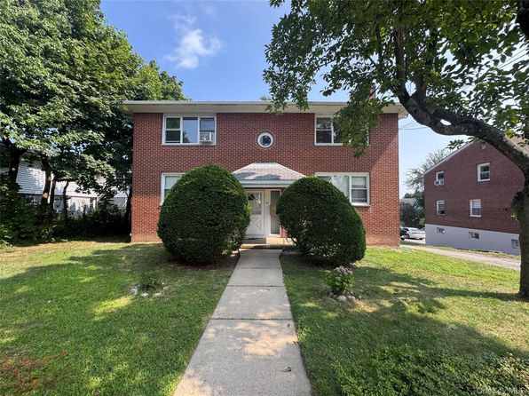 54 Halladay Ave #2