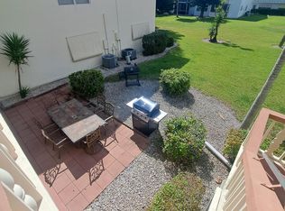 109 Salisbury E, West Palm Beach, FL 33417