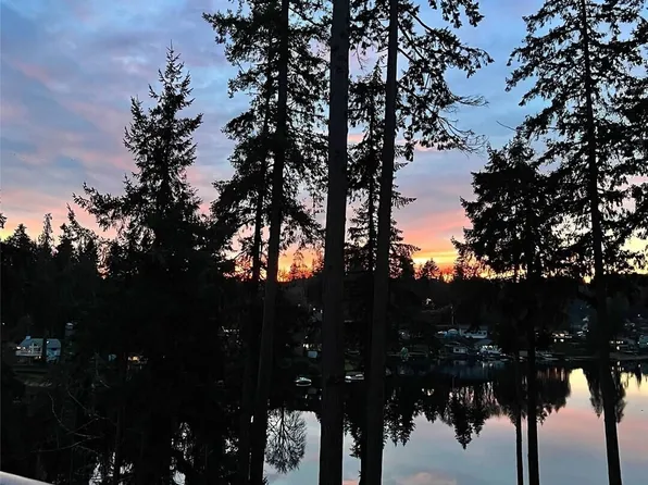 5205 Rehklau Road SE, Olympia, WA 98513