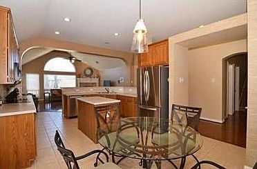 5th image of 1111 Capital Dr