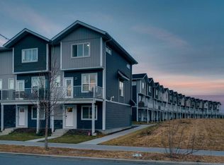 28 W Redstone Blvd NE, Calgary, AB T3N0R5