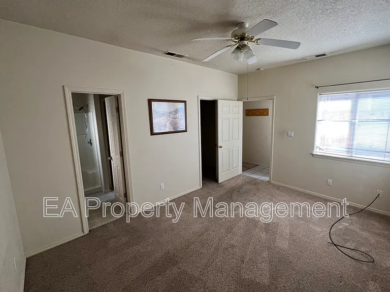 10316 Gutierrez Rd NE — Photo 18