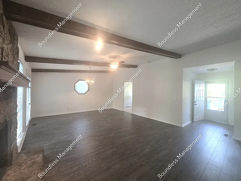 3172 Carmel Dr — Photo 3