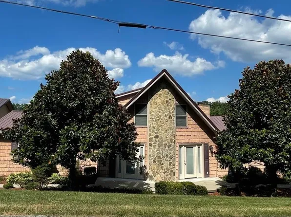 2315 Booth Quillen Rd, Ashland, KY 41102