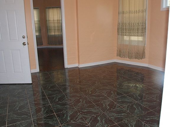 4th image of 179 N 18th St
