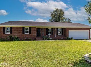 8063 Stantonsburg Rd, Farmville, NC 27828