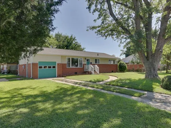 5729 Azalea Garden Rd, Norfolk, VA 23518