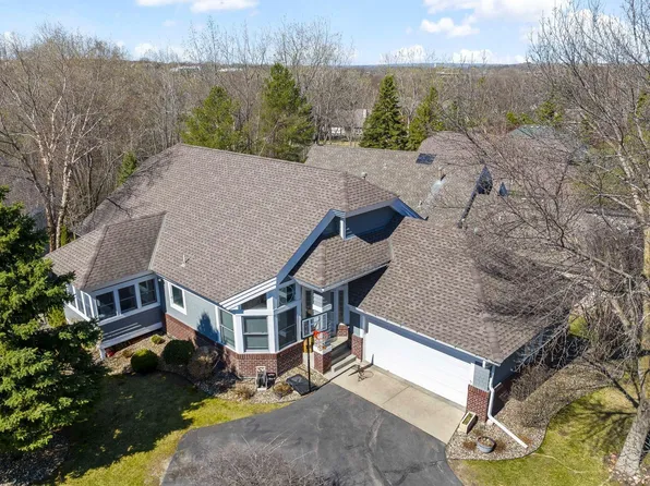 513 Wildflower Rd, Burnsville, MN 55306