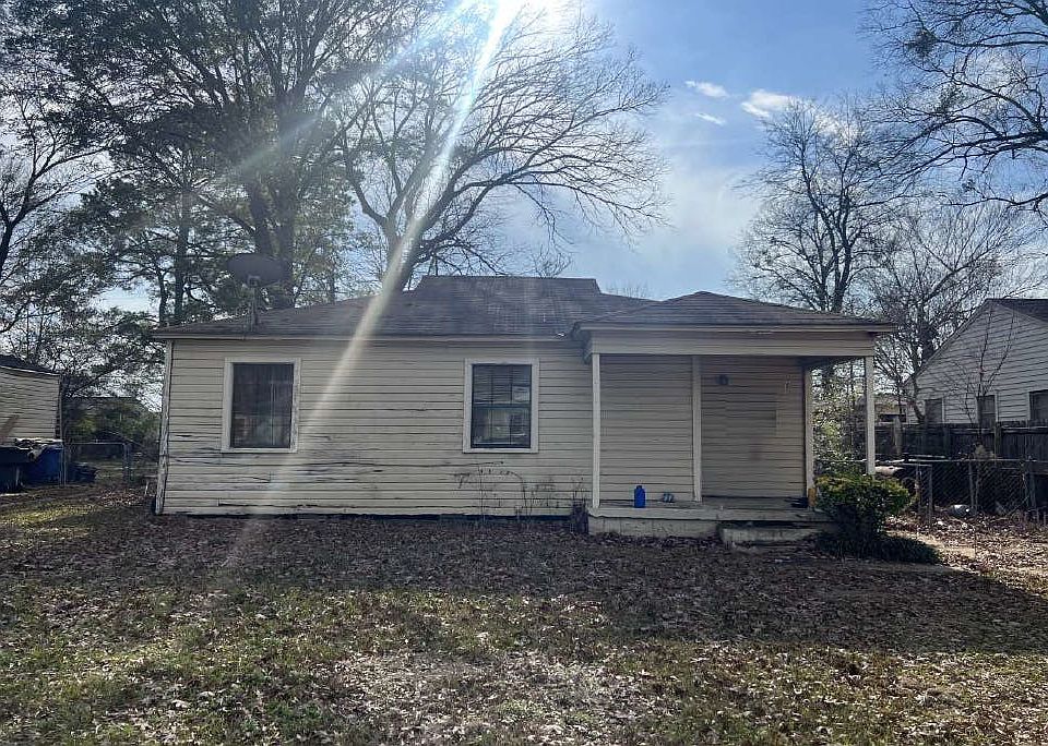 1st image of 2631 Mimosa Ave