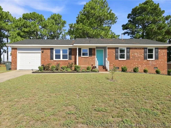 1512 Topaz Ct, Fayetteville, NC 28311