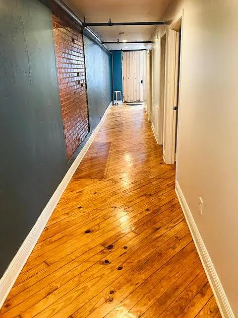 2 bed, 2.5 bath, 1600 sqft, $2,000 — Photo 4