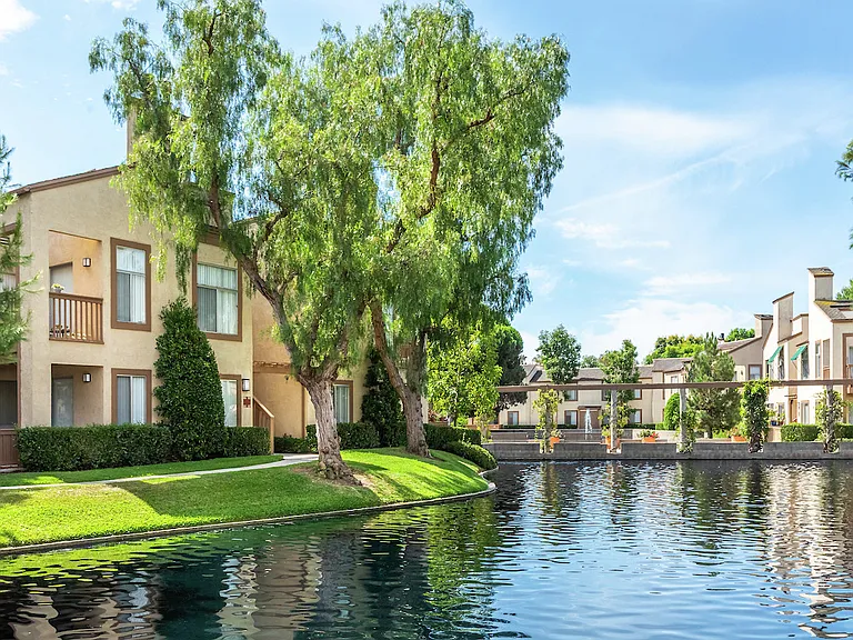 Rancho San Joaquin Apartment Homes — Photo 6