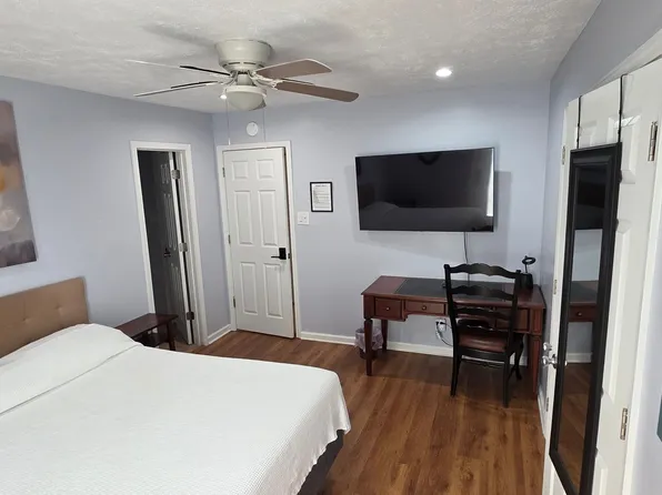 6455 Kelmscot Ct, Fayetteville, NC 28303