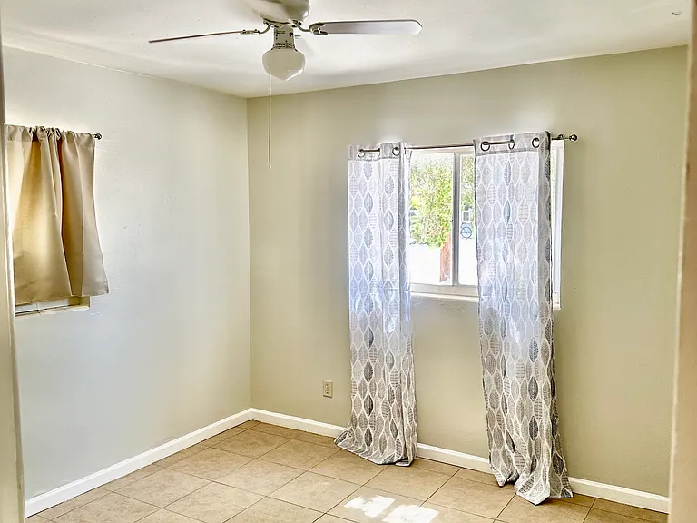522 Florida Ave — Photo 14
