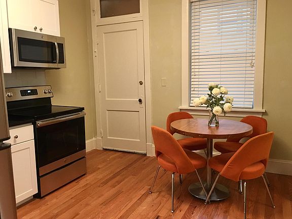3rd image of 3447 N Lakewood Ave #2F
