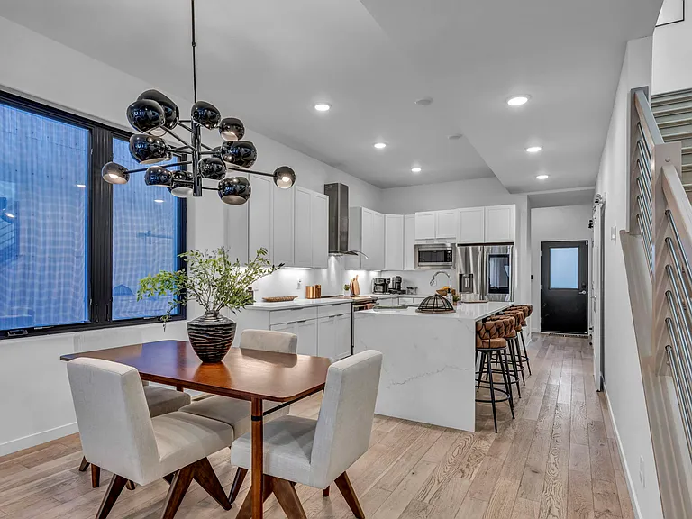 805 Brayton Ave — Photo 33