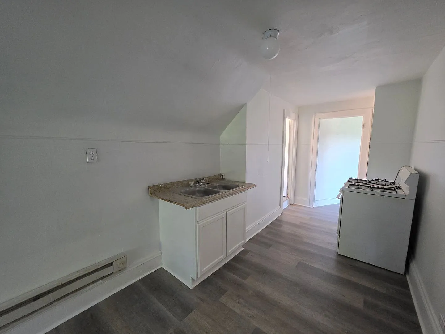 11419 Durant Avenue — Photo 2