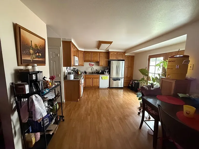 935 Harlequin Ct — Photo 5