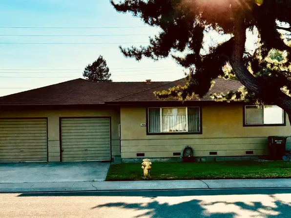 19061 Rio Verde St, Woodbridge, CA 95258