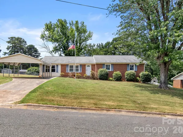 307 Somerset Dr, Kings Mountain, NC 28086