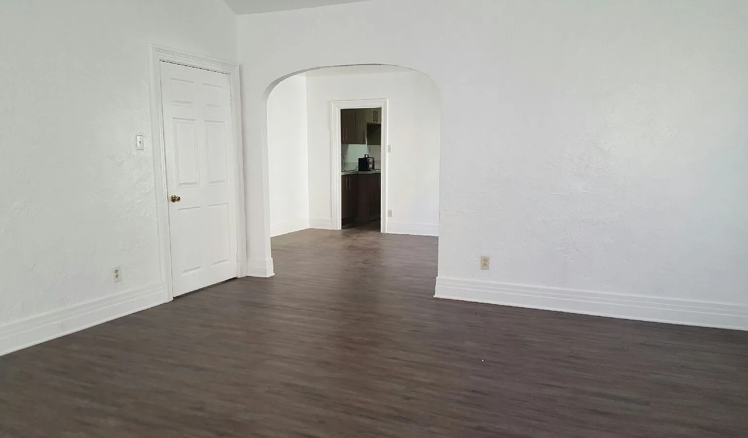 2 bed, 1400 sqft, $2,695 — Photo 1