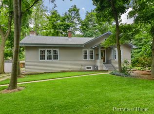 928 W Roosevelt Rd, Wheaton, IL 60187