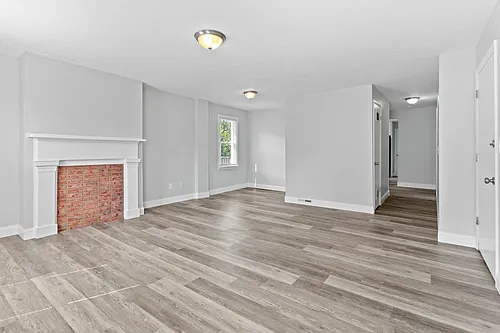 1544 W 29th St Photo 1