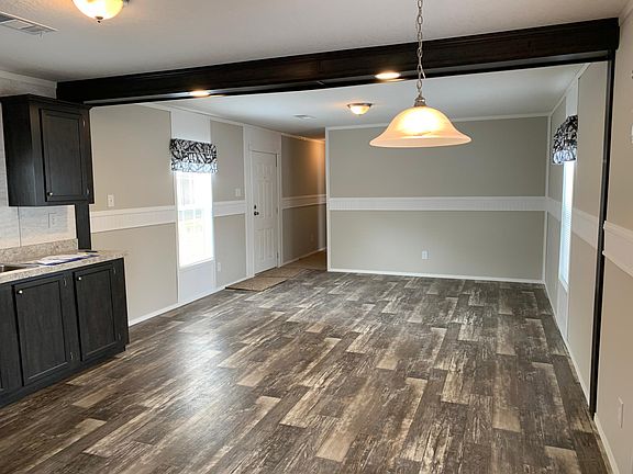 5th image of 154 NW Kenny Ct #130