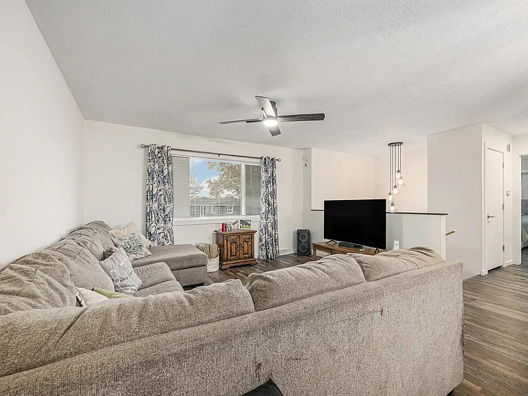 11047 Prairie Hills Dr — Photo 10