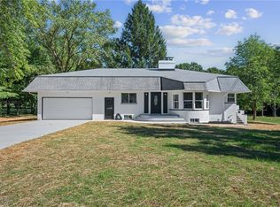 1599 Hillside Rd, Seven Hills, OH 44131
