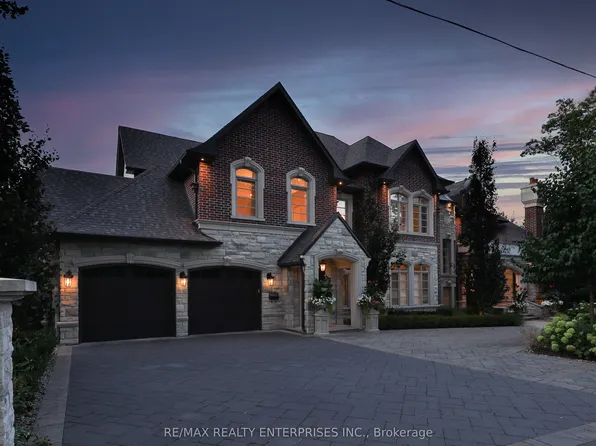 1459 Stavebank Rd, Mississauga, ON L5G 2V5