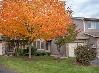 7 Carswell Ct, Basking Ridge, NJ 07920