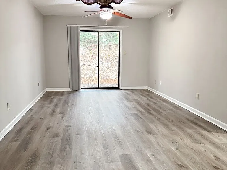 1688 Prince Ave #104 — Photo 10