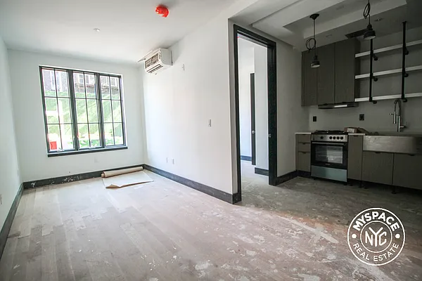 Rented by MySpaceNYC | media 3