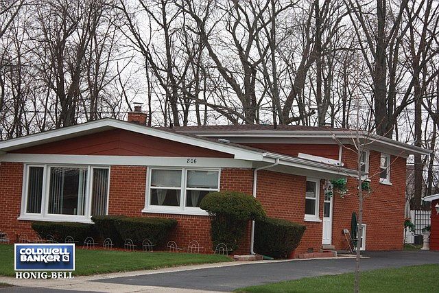 1st image of 806 Parkwood Dr