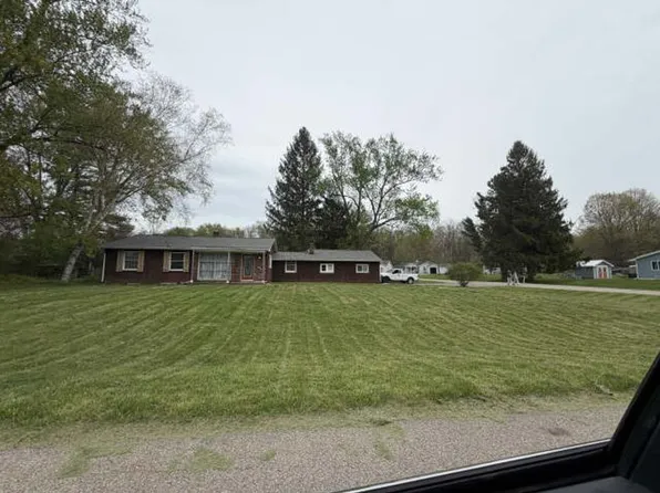 2637 Lucerne Dr, Jackson, MI 49201