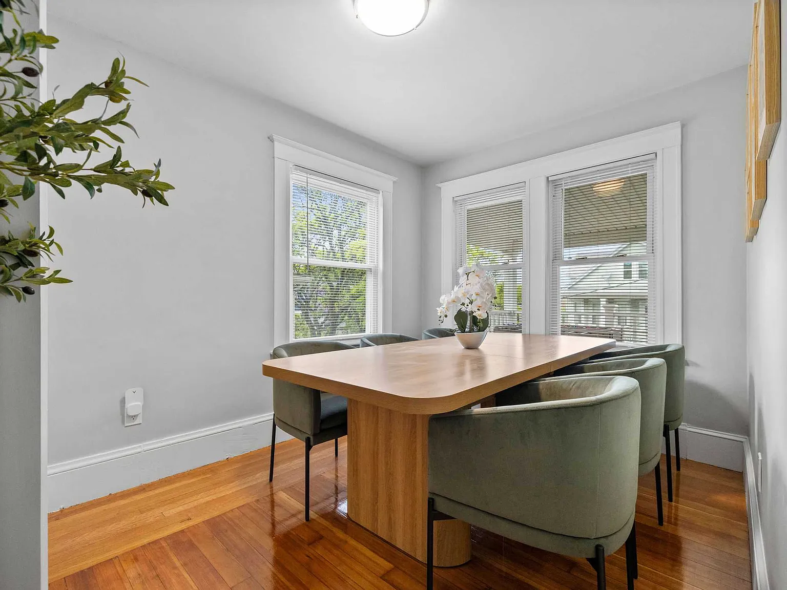7 bed, $8,500 — Photo 4