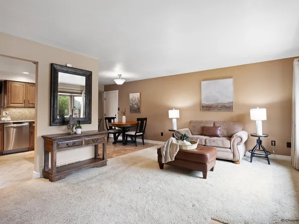 5130 Roundtop Dr, Cheyenne, WY 82009