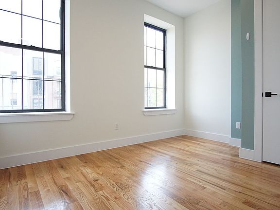 5th image of 228 Bushwick Ave #2E