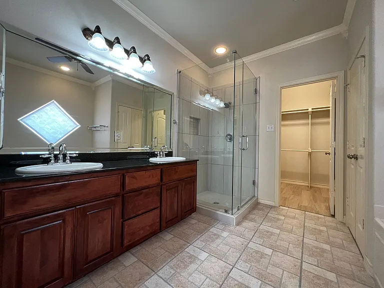 14813 Leeward Dr #404 — Photo 8