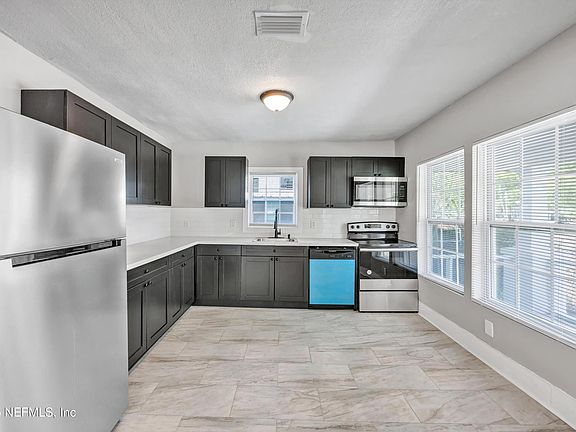 4th image of 1352 W 16TH Street